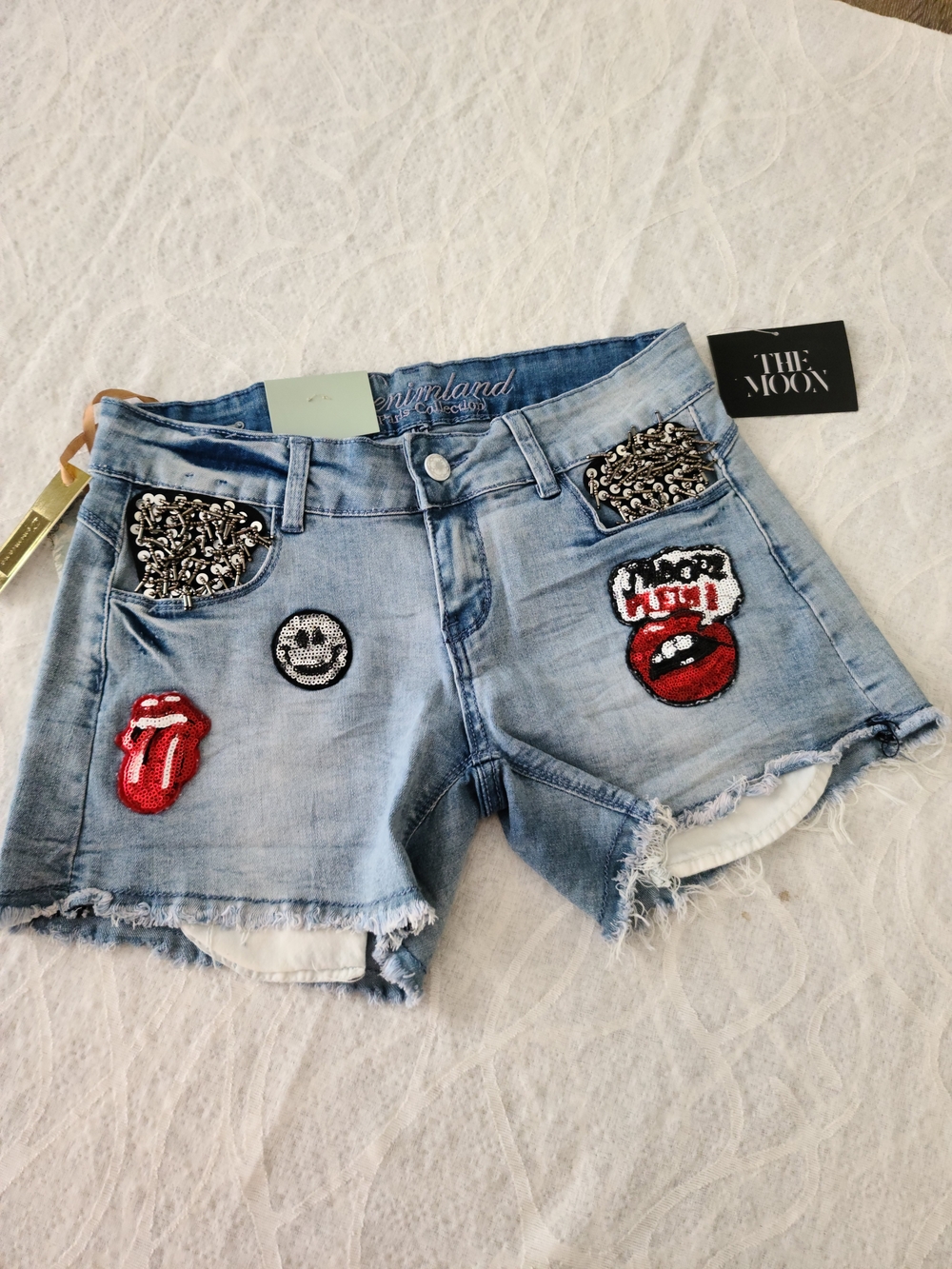Sequin Patch Light Wash Denim Shorts - Blue with Red Accents